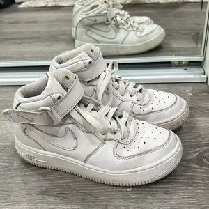 Nike Air Force 1 High-Top Shoes